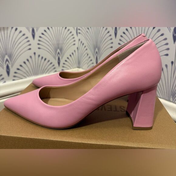 Steve Madden women’s size 9 Barbie Pink Pumps with block heel 2.5in heel - Picture 1 of 7